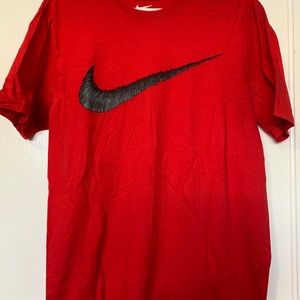 Nike athletic cut tee